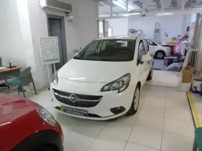 Begagnad Opel Corsa Business 90 HK (66 kW) 2018 Vit Halvkombi