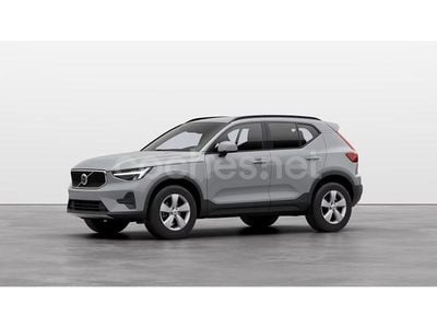 Gris Nuevo 2025 Volvo XC40 SUV | 33.900 € (Precio justo)