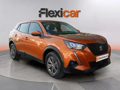Usado Peugeot 2008 Active 101 CV (74 kW) 2021 Naranja SUV