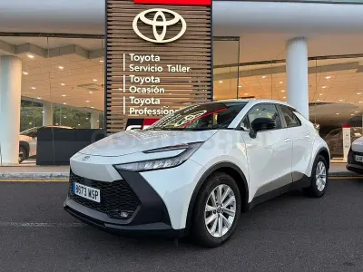 Usado Toyota C-HR Advance 140 HP (102 kW) 2024 Branco SUV