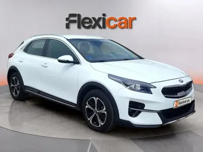 Usado Kia XCeed 136 CV (100 kW) 2021 Blanco SUV