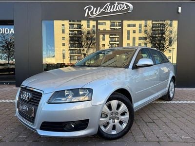 Usado Audi A3 Attraction 140 CV (102 kW) 2009 Gris / plata Utilitario