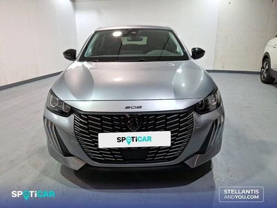 Usado Peugeot 208 Allure 100 CV (73 kW) 2024 Rojo Utilitario