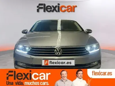 Käytetty VW Passat Advance 150 HP (110 kW) 2019 Harmaa Sedan