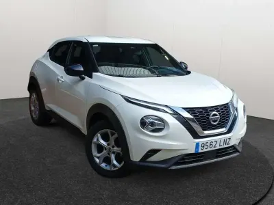 Begagnad Nissan Juke Acenta 117 HK (86 kW) 2021 Vit SUV
