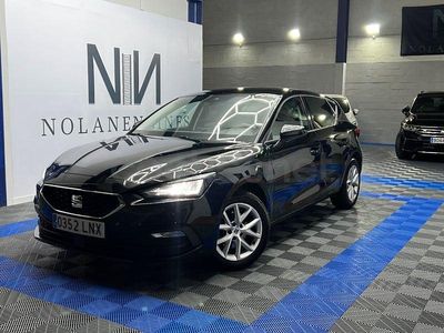 Usado Seat Leon Style 115 CV (84 kW) 2021 Negro Berlina