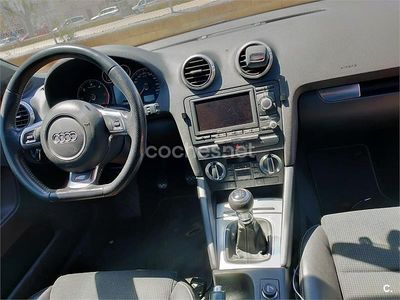 Gris / plata Usado 2010 Audi A3 Attraction Berlina | 7400 € (Precio justo)