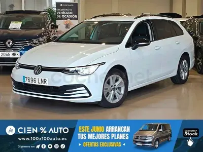 Usado VW Golf VIII Life 130 CV (95 kW) 2021 Blanco Familiar
