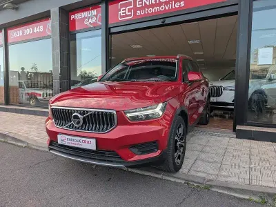 Usado Volvo XC40 262 CV (192 kW) 2022 Rojo SUV