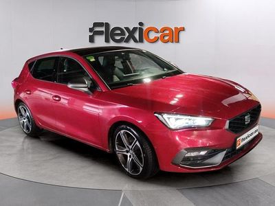 Usado Seat Leon FR 150 CV (110 kW) 2021 Rojo Berlina