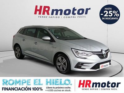 Usado Renault Mégane GrandTour Zen 140 CV (102 kW) 2022 Gris / plata Familiar