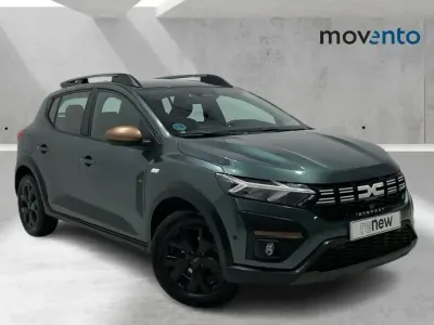 Käytetty Dacia Sandero Extreme 110 HP (80 kW) 2024 Vihreä Sedan