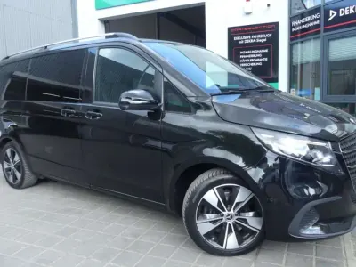 Usado Mercedes V220 163 CV (119 kW) 2024 Negro Monovolumen