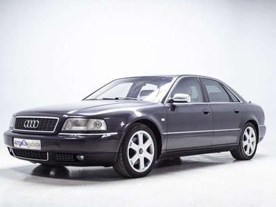 Usado Audi S8 360 CV (264 kW) 2001 Negro Berlina