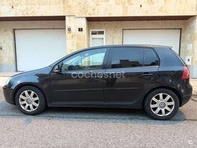 Usado VW Golf IV Highline 140 CV (102 kW) 2005 Negro Berlina