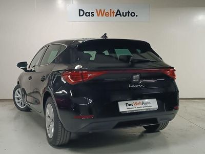 Usado Seat Leon Style 116 CV (85 kW) 2025 Negro Berlina