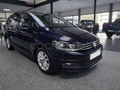 Usado VW Touran Advance 115 CV (84 kW) 2019 Azul Monovolumen