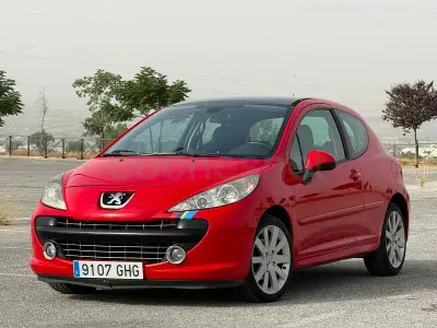 Usado Peugeot 207 GTi 110 CV (80 kW) 2009 Rojo Berlina