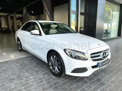 Usado Mercedes C220 170 CV (125 kW) 2018 Blanco Berlina