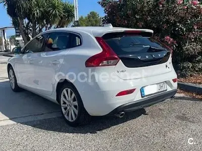 Usado Volvo V40 Summum 150 CV (110 kW) 2015 Blanco Berlina