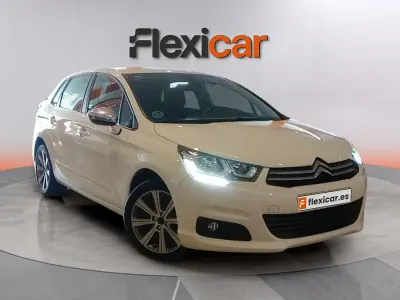 Usado Citroën C4 Feel 99 CV (72 kW) 2016 Blanco Berlina