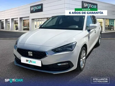 Usado Seat Leon Style 131 CV (96 kW) 2021 Blanco Utilitario