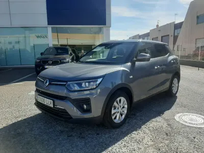 Usado SsangYong Tivoli 128 CV (94 kW) 2020 Gris SUV