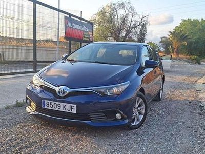 Toyota Auris Hybrid