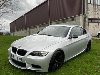 Gris / plata Usado 2008 BMW 320 Coupe | 10.990 € (Caro)