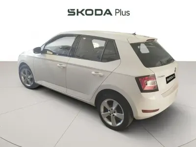 Usado Skoda Fabia Style 95 CV (69 kW) 2019 Blanco Utilitario