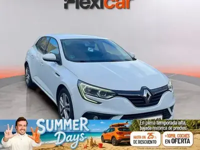 Usado Renault Mégane IV Business 115 CV (84 kW) 2019 Blanco Berlina