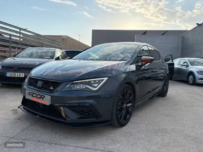 Usado Seat Leon FR 149 CV (109 kW) 2020 Varios colores Berlina