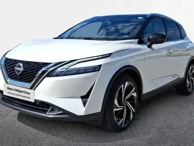 Usado Nissan Qashqai Tekna+ 158 CV (116 kW) 2022 Lunar white con techo midnight SUV