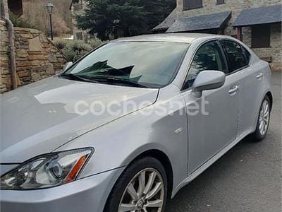 Usado Lexus IS250 Luxury Line 208 CV (152 kW) 2008 Gris / plata Berlina