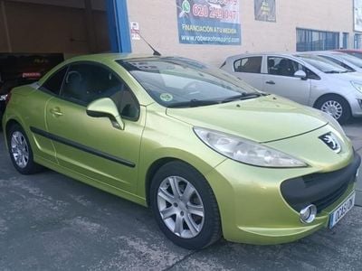 Amarillo Usado 2008 Peugeot 207 CC Descapotable | 4399 €