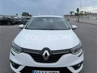 Usado Renault Mégane Business 115 CV (84 kW) 2019 Blanco Berlina