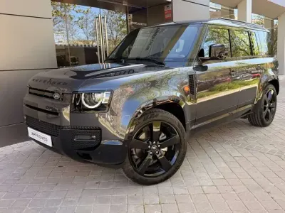 Usado Land Rover Defender HSE Dynamic 249 CV (183 kW) 2025 Gris SUV