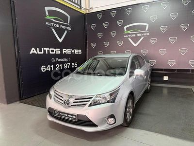 Gris / plata Usado 2013 Toyota Avensis Executive Berlina | 10.500 € (Precio justo)
