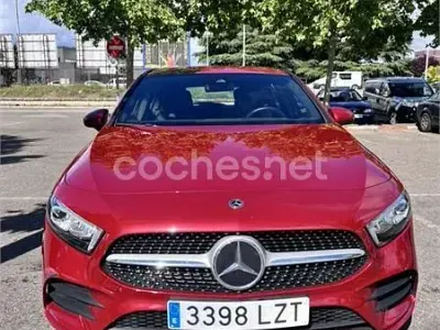 Usado Mercedes A200 150 CV (110 kW) 2022 Rojo Berlina