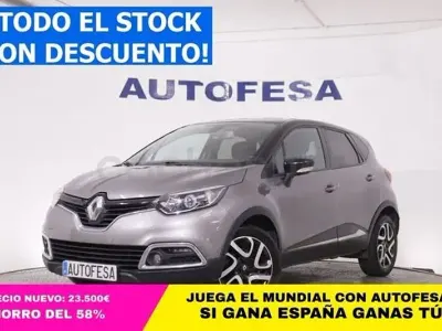 Usado Renault Captur Intens 90 CV (66 kW) 2016 Gris / plata SUV