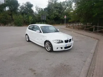 Usado BMW 118 143 CV (105 kW) 2007 Blanco Utilitario