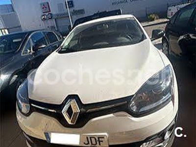 Usado Renault Mégane LIMITED 115 CV (84 kW) 2015 Blanco Berlina