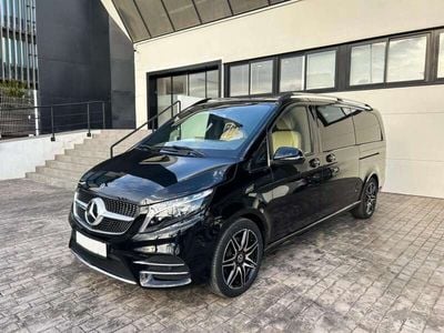 Negro Usado 2023 Mercedes V300 Avantgarde Monovolumen | 198.000 €