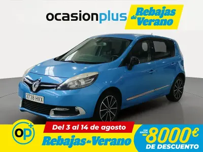 Usado Renault Scénic III Bose Edition 131 CV (96 kW) 2014 Azul Monovolumen