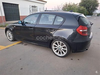 Usado BMW 118 122 CV (89 kW) 2007 Negro Utilitario
