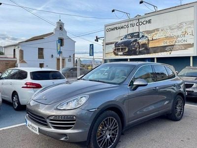Usado Porsche Cayenne 245 CV (180 kW) 2013 Gris / plata SUV