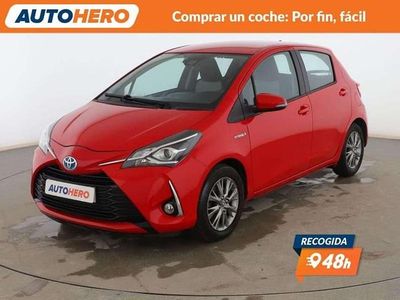 Rojo Usado 2017 Toyota Yaris Hybrid Active Utilitario | 13.999 € (Precio justo)