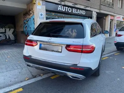Usado Mercedes E220 All-Terrain 194 CV (142 kW) 2018 Blanco Familiar