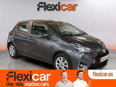 Gris Usado 2019 Toyota Yaris Hybrid Active Berlina | 15.490 € (Precio justo)