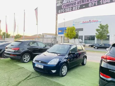 Używany Ford Fiesta 80 KM (58 kW) 2004 Hatchback